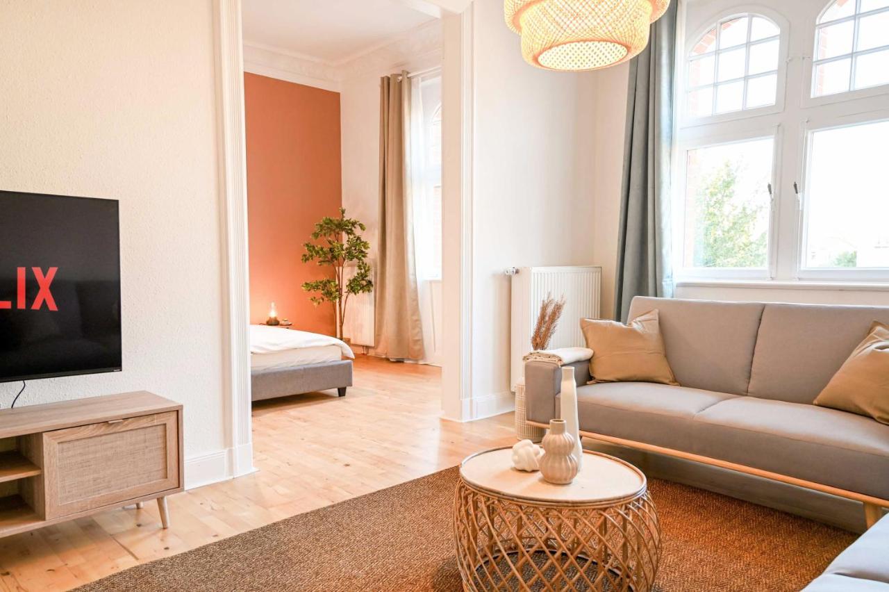 120Qm Denkmal Apartment In Krefeld Mit Stuck Und Balkon - Beuys Apartments - Krefeld Exteriér fotografie
